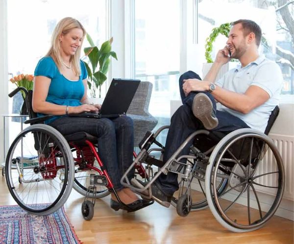 Які переваги мають візки активного типу для людей з інвалідністю